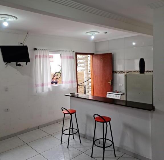 家庭间, Nova Tupy