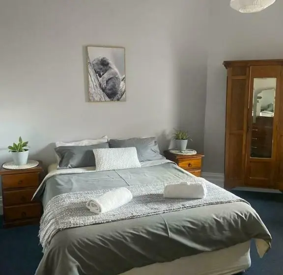 エコノミールーム, Bank Hotel Dungog