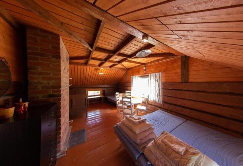 חדר משפחתי, Hankaniemen Tila