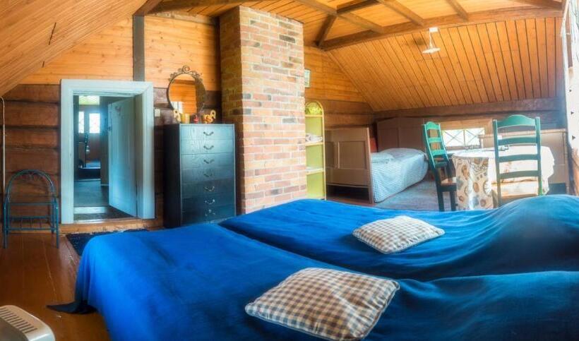 חדר משפחתי, Hankaniemen Tila