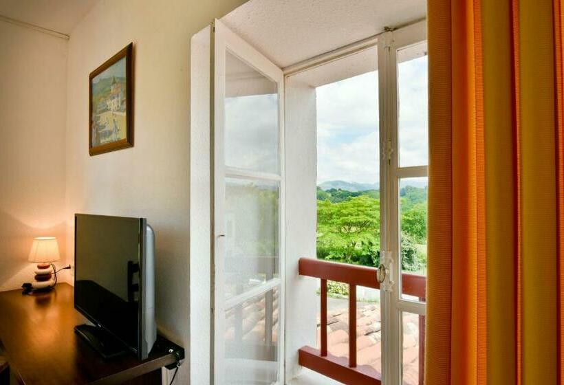 غرفة قياسية, Restaurant Baratxartea