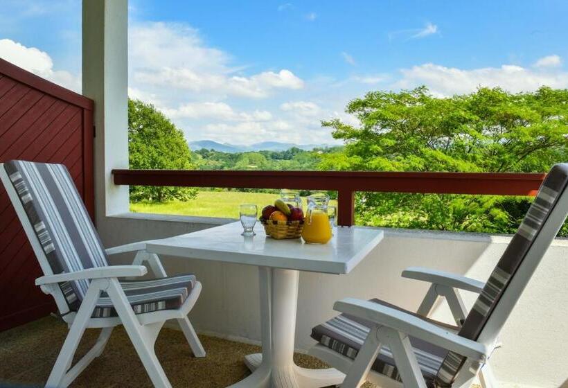 חדר סטנדרט עם טרסה, Restaurant Baratxartea