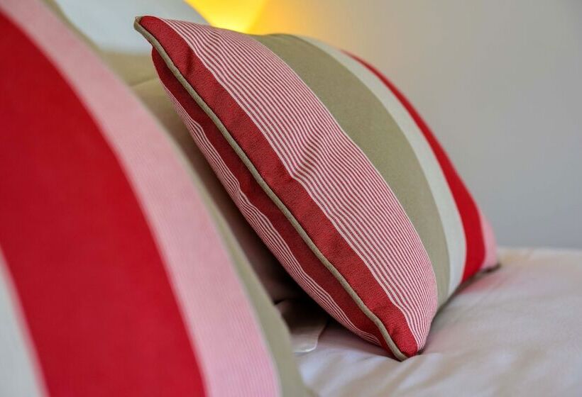 غرفة قياسية, Restaurant Baratxartea