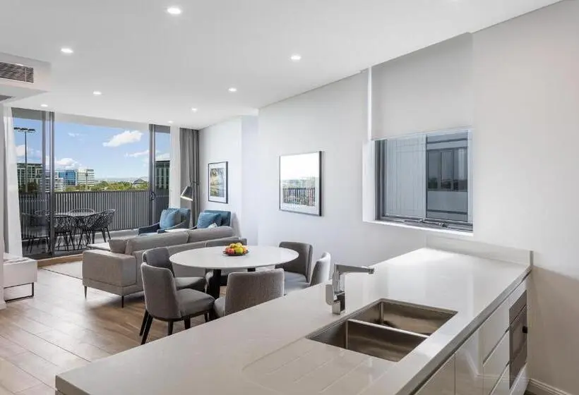 デラックススイートの３ベッドルーム, Meriton Suites Coward Street, Mascot