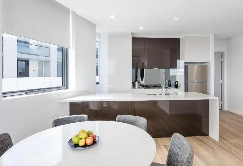 デラックススイートの３ベッドルーム, Meriton Suites Coward Street, Mascot