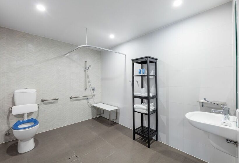 جناح لذوى الاحتياجات الخاصة, Meriton Suites Coward Street, Mascot