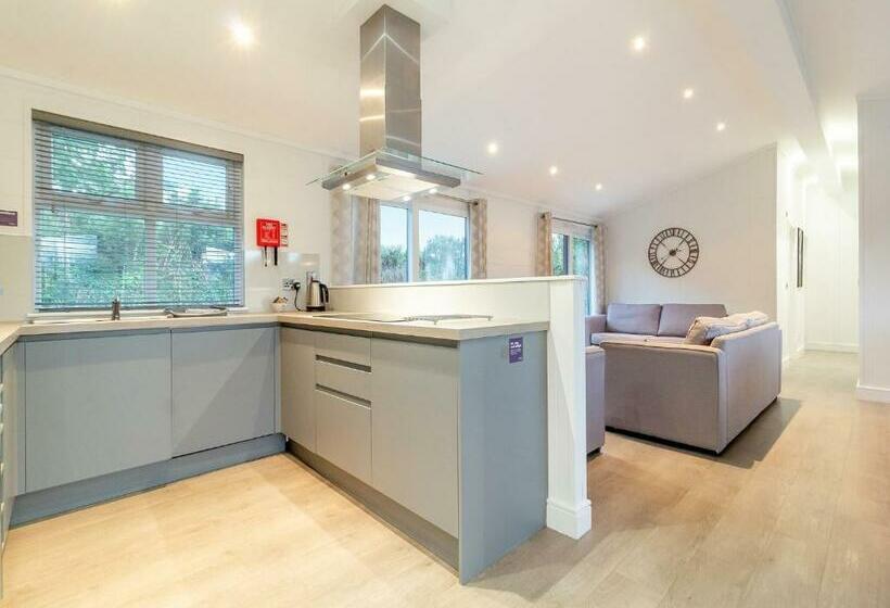 شقة 5 غرف نوم, Norfolk Woods Resort And Spa