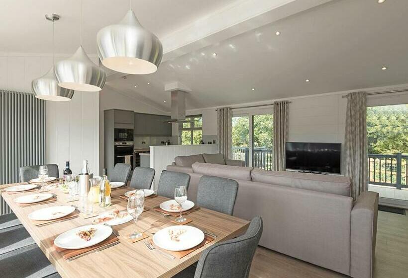 شقة 5 غرف نوم, Norfolk Woods Resort And Spa