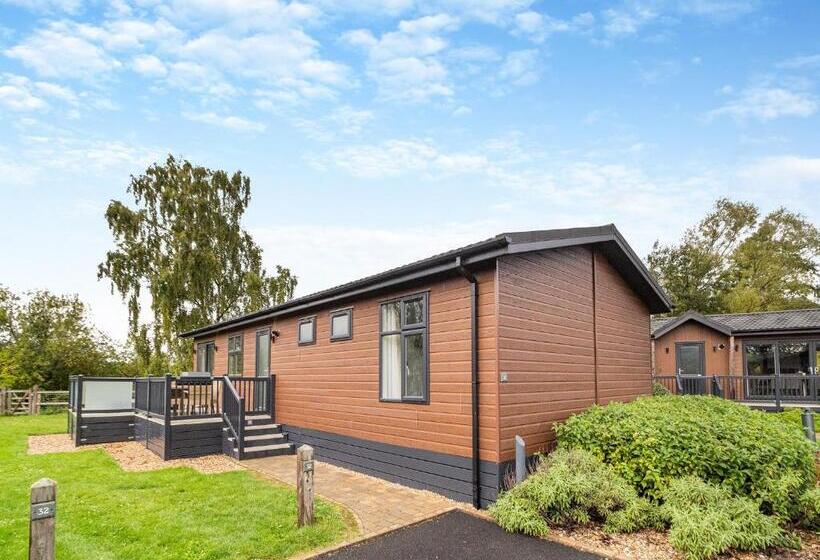 شقة 4 غرف, Norfolk Woods Resort And Spa