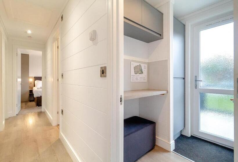 شقة 4 غرف, Norfolk Woods Resort And Spa