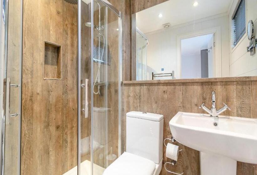 شقة 4 غرف, Norfolk Woods Resort And Spa