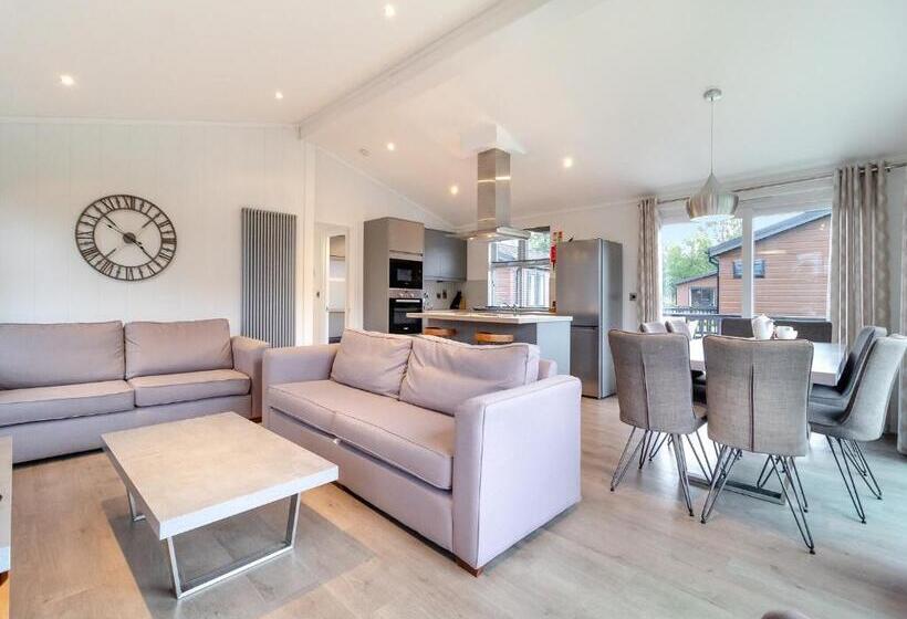 شقة 4 غرف, Norfolk Woods Resort And Spa