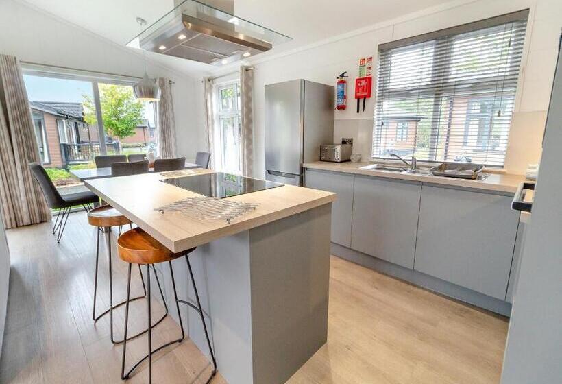 شقة 3 غرف, Norfolk Woods Resort And Spa