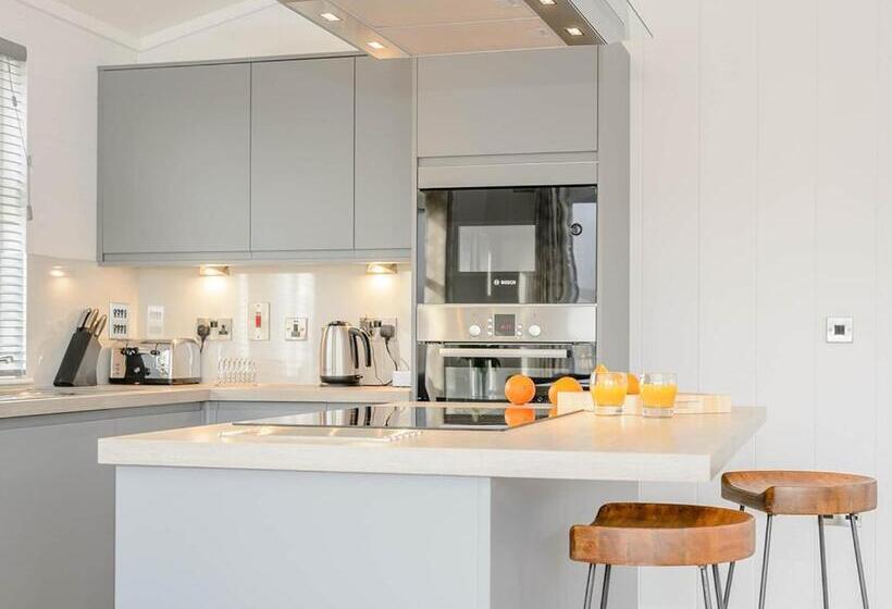 شقة 4 غرف, Norfolk Woods Resort And Spa