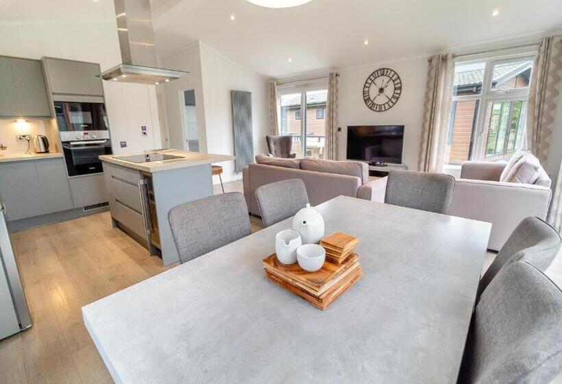 شقة 3 غرف, Norfolk Woods Resort And Spa