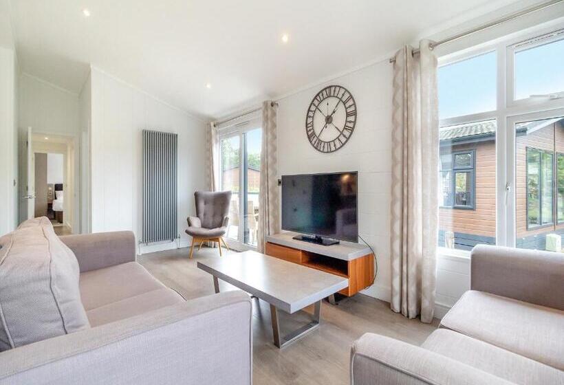 شقة 3 غرف, Norfolk Woods Resort And Spa