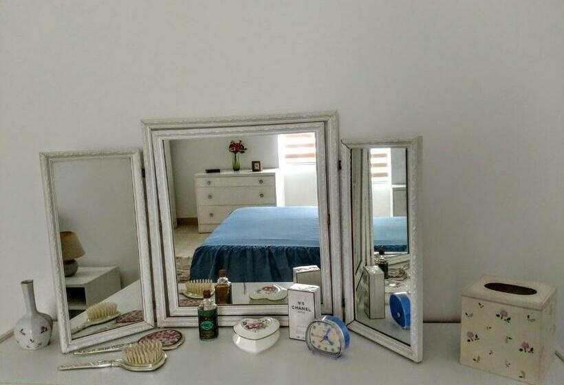 اتاق استاندارد با چشم‌انداز دریا, Charming Rooms With A Seaview