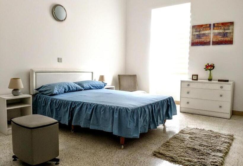 اتاق استاندارد با چشم‌انداز دریا, Charming Rooms With A Seaview