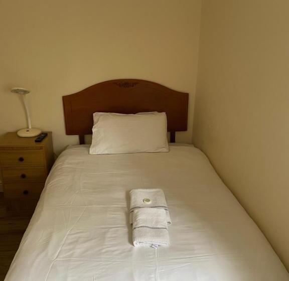 اتاق استاندارد یک نفره, Shenandoah House