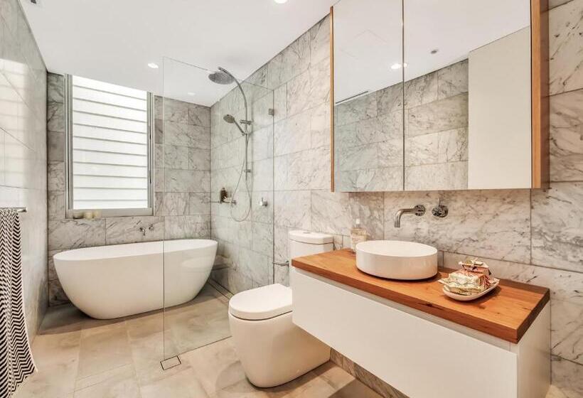 شقة 3 غرف, Tamarama Apartments