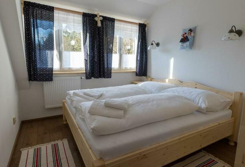 Апартаменты 2 Спальни, Valašské Chalupy Resort