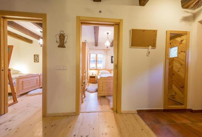 Апартаменты 2 Спальни, Valašské Chalupy Resort