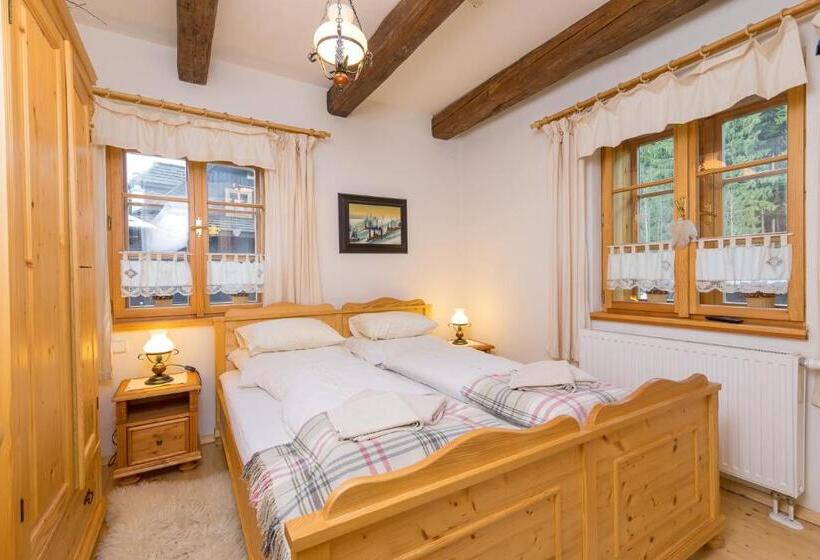 Апартаменты 2 Спальни, Valašské Chalupy Resort