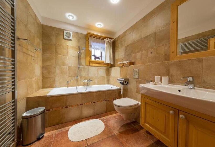 Апартаменты 1 Спальня Нижний Этаж, Valašské Chalupy Resort