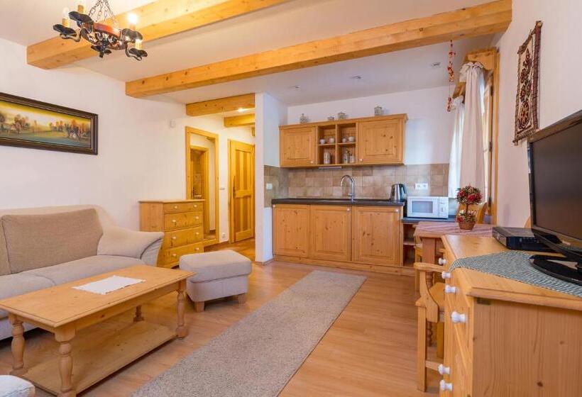 Апартаменты 1 Спальня с Видом, Valašské Chalupy Resort