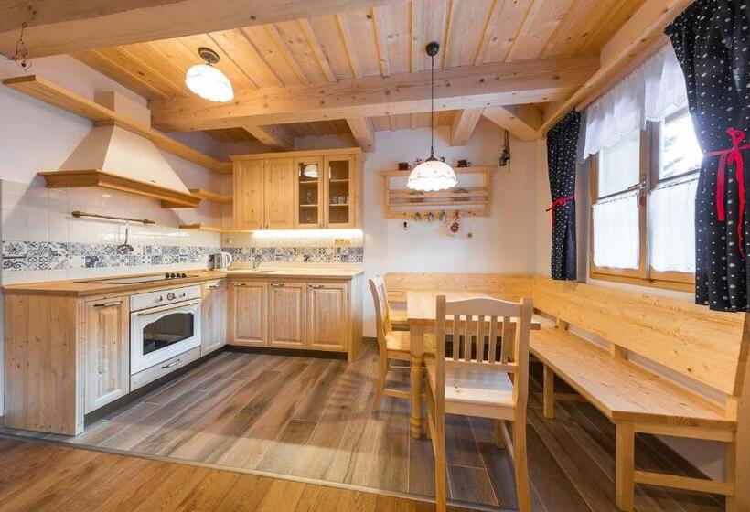 Апартаменты Дюплекс 1 Спальня, Valašské Chalupy Resort