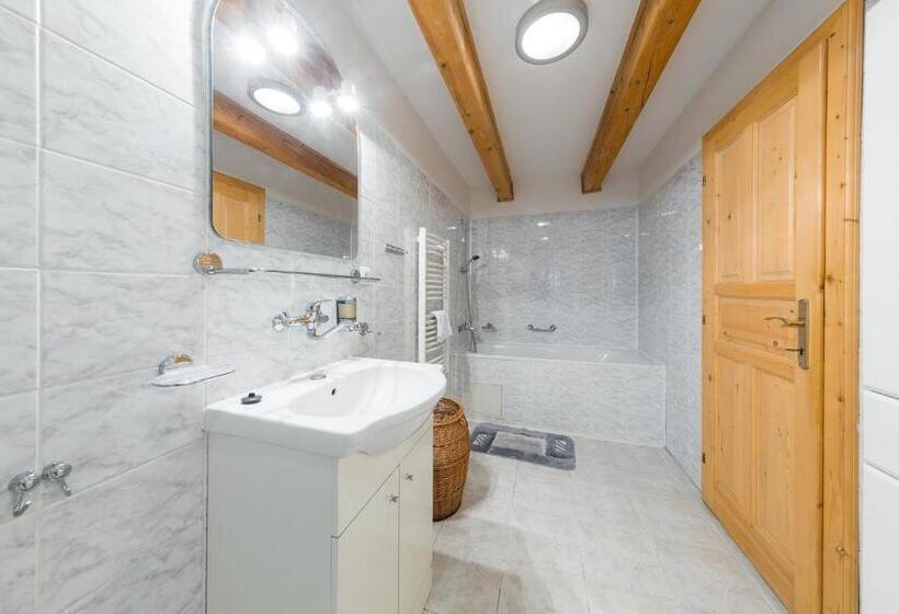 Шале 1 Спальня, Valašské Chalupy Resort