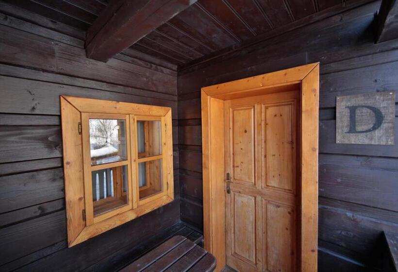 کلبه ییلاقی سوپریور یک خوابه, Valašské Chalupy Resort