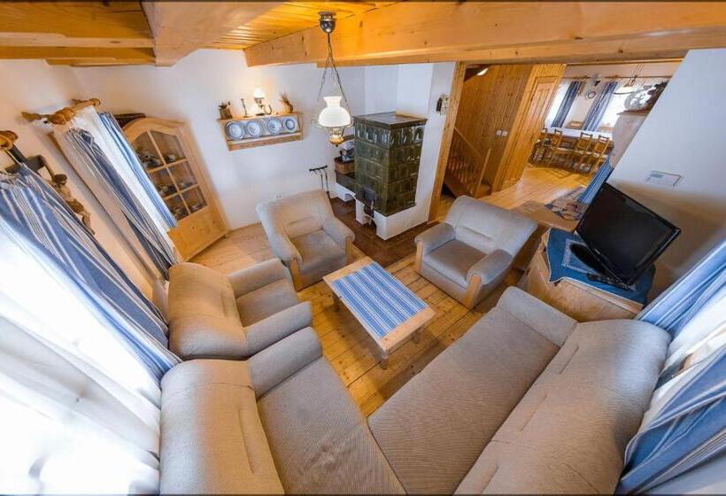 کلبه ییلاقی سوپریور یک خوابه, Valašské Chalupy Resort