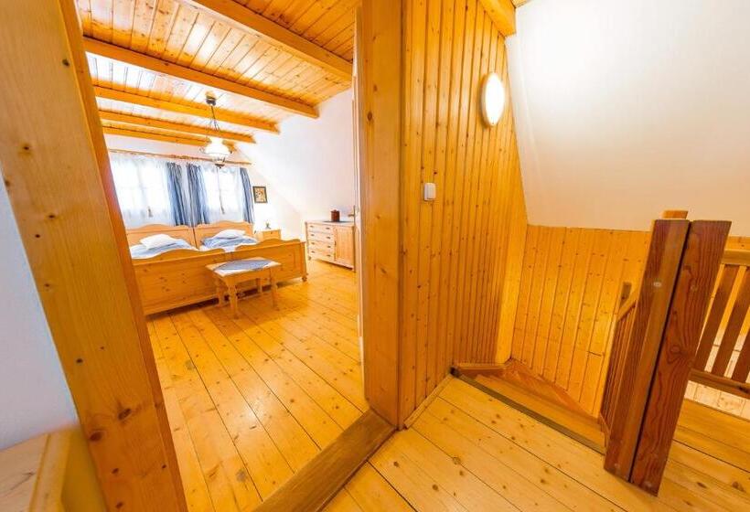 Шале Superior 1 Спальня, Valašské Chalupy Resort