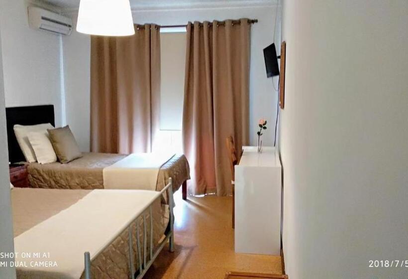 标准三人间, Residencial Do Rita Em Rio Caldo