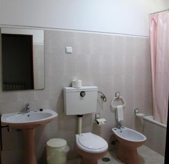 基本间, Residencial Do Rita Em Rio Caldo