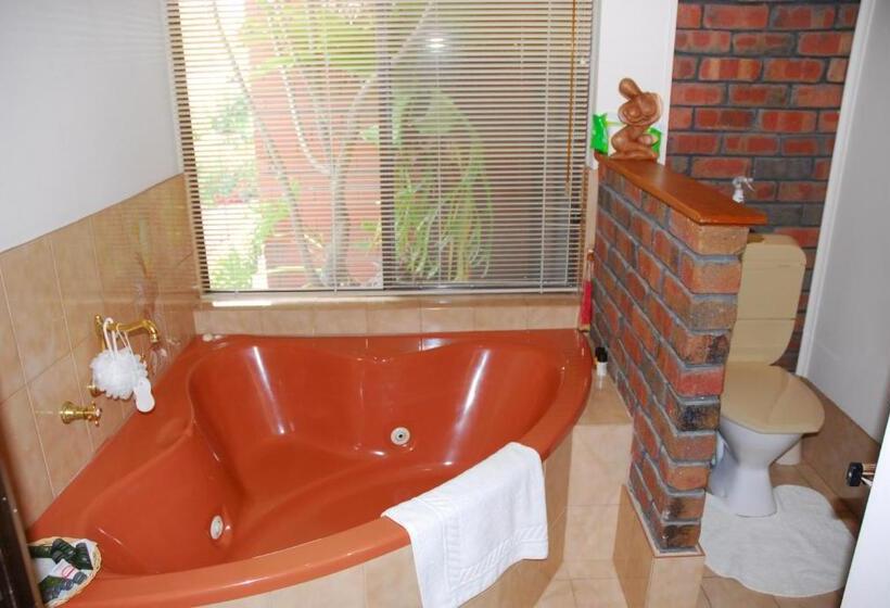 Люкс Deluxe Кровать Кинг, Gaerwood B&b