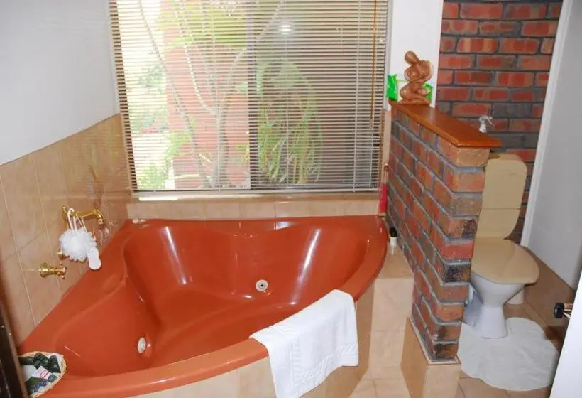 キングサイズベッドのデラックススイート, Gaerwood B&b