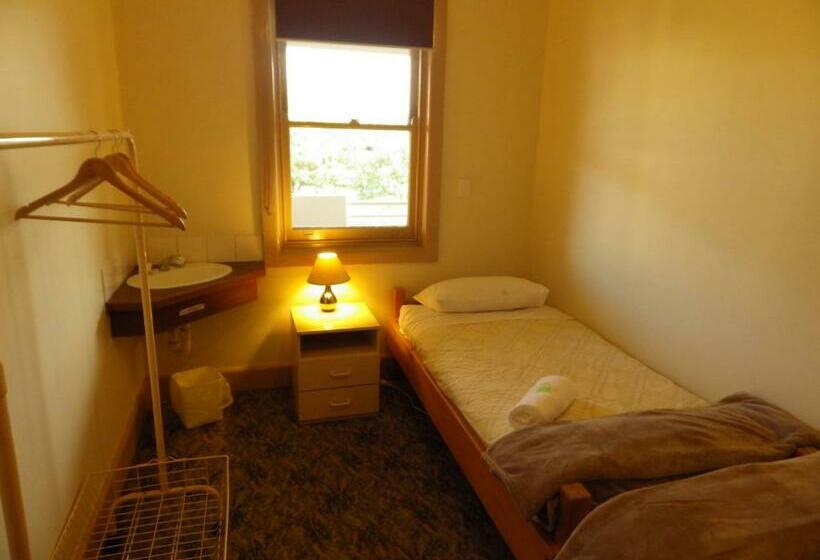 스탠다드 룸 공동 욕실, Delatite