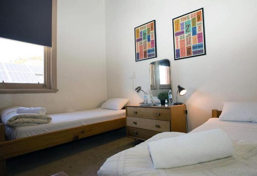 패밀리 룸 공용 욕실, Delatite