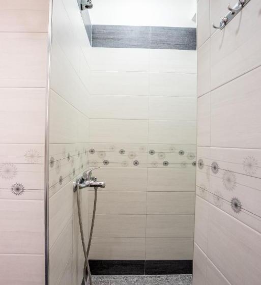 バルコニー付スタンダード4ベッドルーム, Klironomi