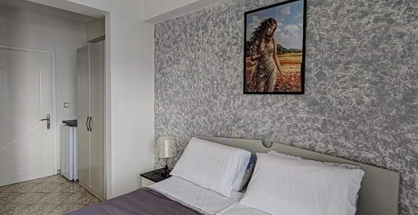 オーシャンビュースタンダードルーム, Klironomi