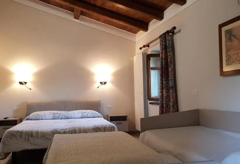 スタンダード４人部屋, La Botalla Agriturismo
