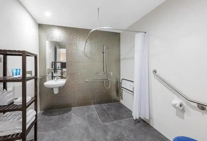 身障者適用スイートルーム, Meriton Suites Church Street, Parramatta