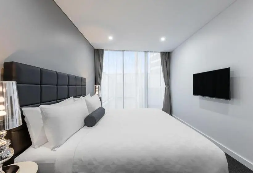 身障者適用スイートルーム, Meriton Suites Church Street, Parramatta
