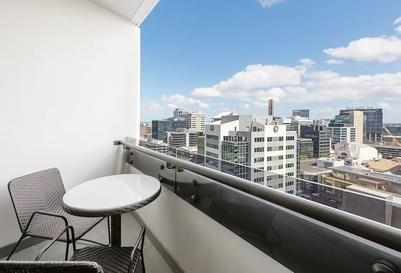 デラックススイート, Meriton Suites Church Street, Parramatta