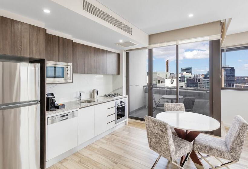 Люкс Повышенной Комфортности, Meriton Suites Church Street, Parramatta