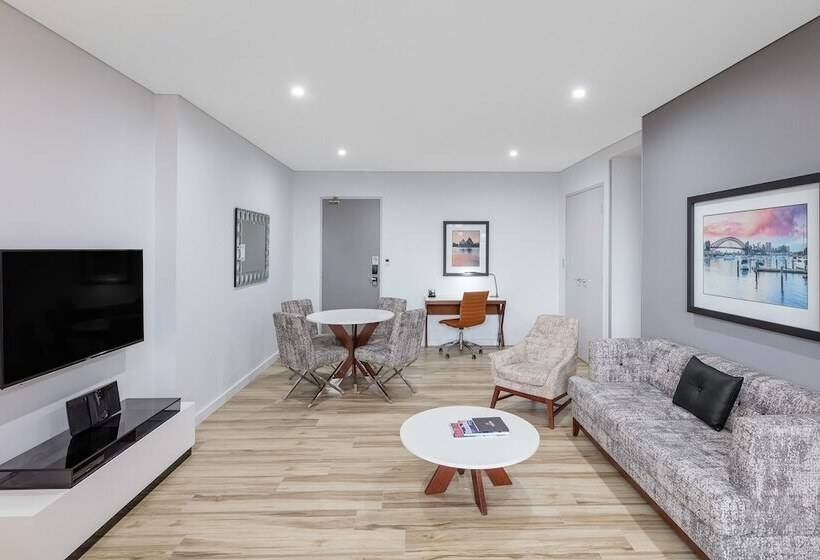Люкс Deluxe 2 Спальни, Meriton Suites Church Street, Parramatta