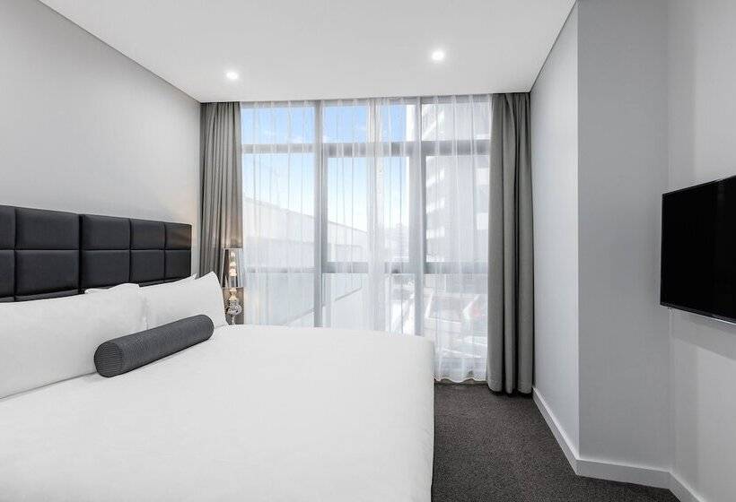 Люкс Deluxe 2 Спальни, Meriton Suites Church Street, Parramatta