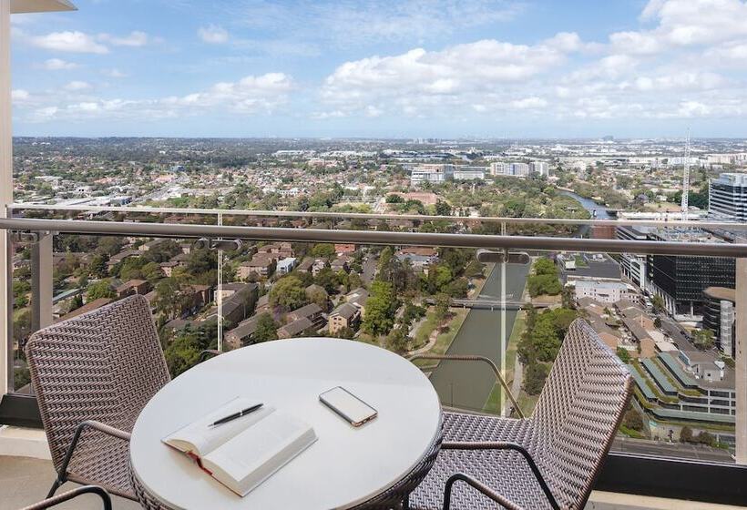 Люкс 3 Спальни, Meriton Suites Church Street, Parramatta